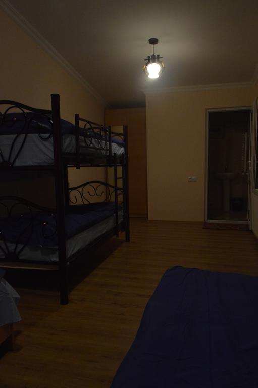 Guest House Qubi Kazbegi Eksteriør bilde